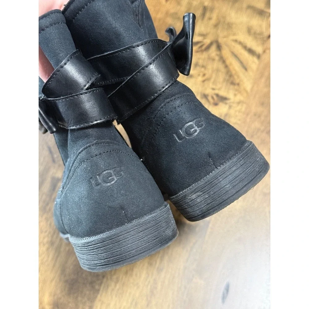 EUC Girls UGG Kids' Joanie‎ Bow Boots black size 6